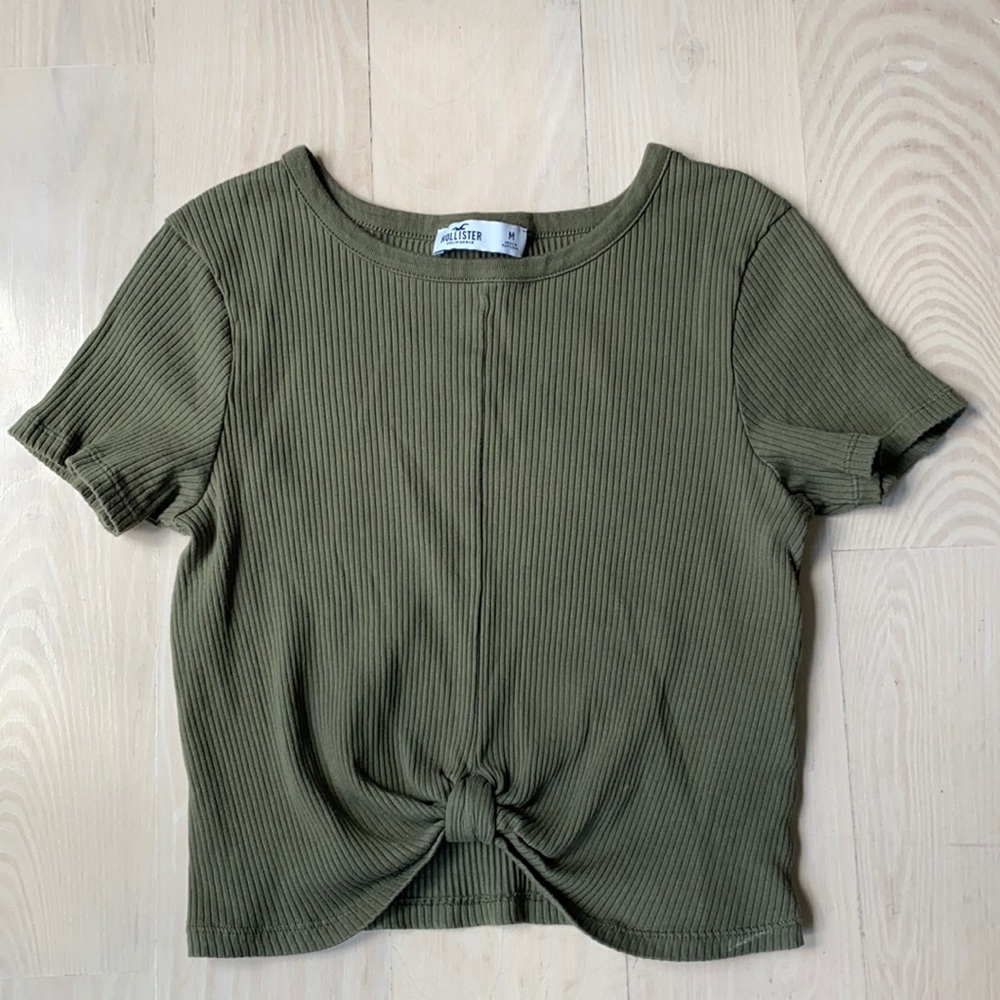 Green super cute tie shirt